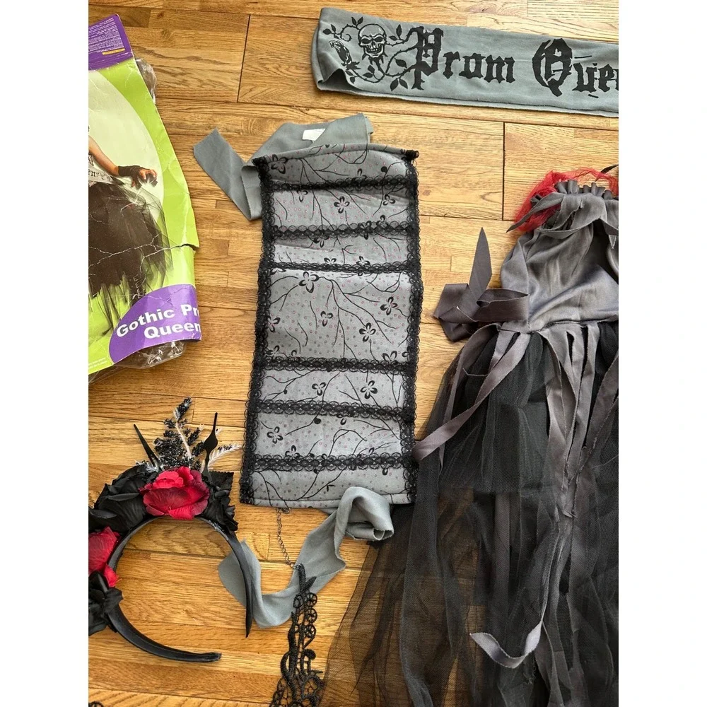 Deluxe Gothic Prom Queen Costume Child Sz Small Halloween Dress Sash Accessories